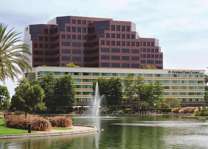 Doubletree By Hilton Orange County Airport