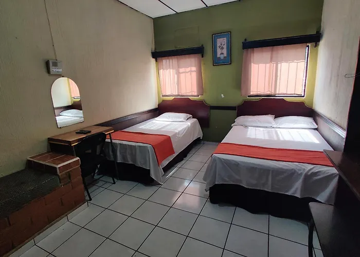 Hotel En Santa Ana